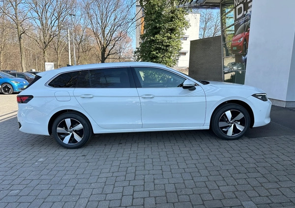 Volkswagen Passat cena 179900 przebieg: 10, rok produkcji 2024 z Bolków małe 436